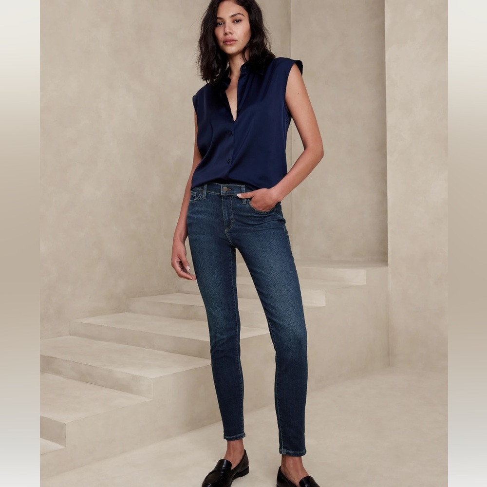 Women’s Banana Republic Mid-Rise Jean